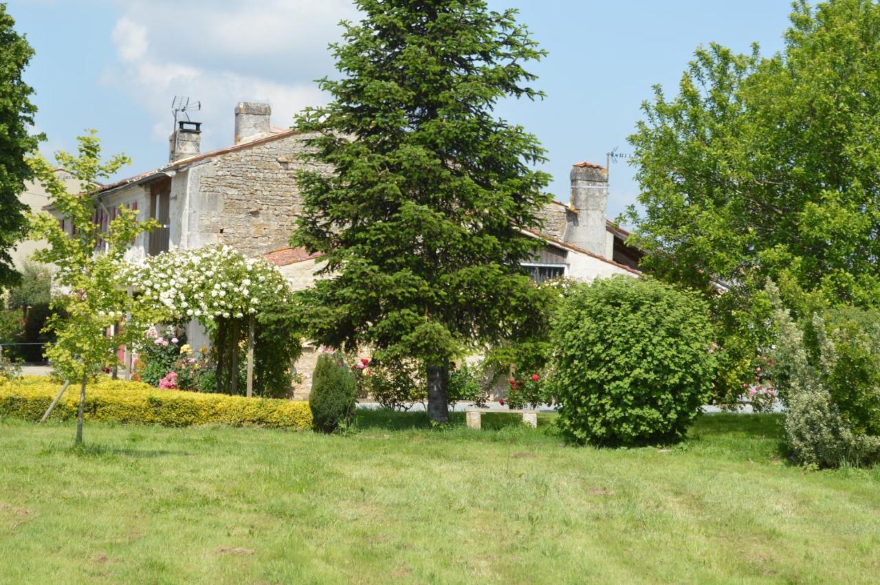 La Pastorale Bed and Breakfast Beurlay Exteriör bild
